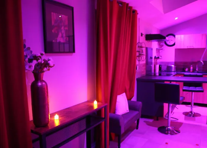 דירה Parenthese *